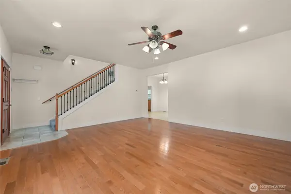 8414 Golden Valley DR, Maple Falls, WA 98266