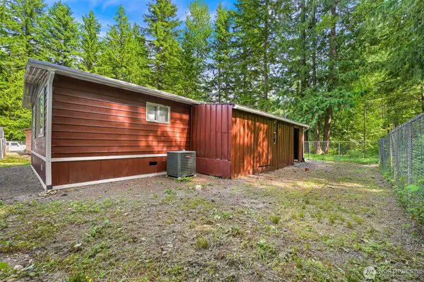 8283 Golden Valley BLVD, Maple Falls, WA 98266