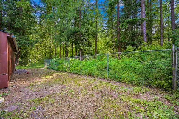 8283 Golden Valley BLVD, Maple Falls, WA 98266