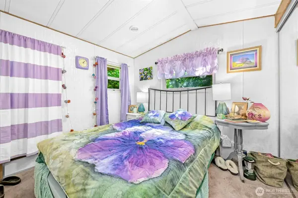 2026 Dogwood DR, Sumas, WA 98266