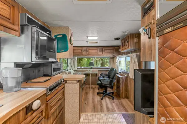 3013 Tower RD, Maple Falls, WA 98266