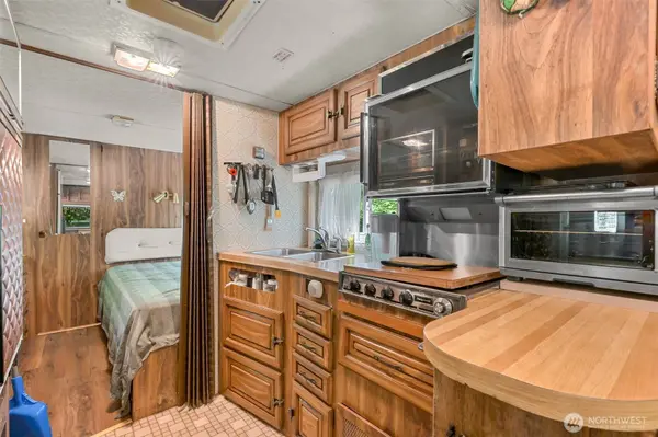 3013 Tower RD, Maple Falls, WA 98266