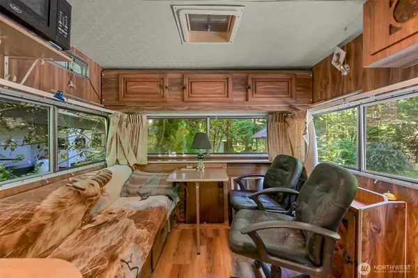 3013 Tower RD, Maple Falls, WA 98266