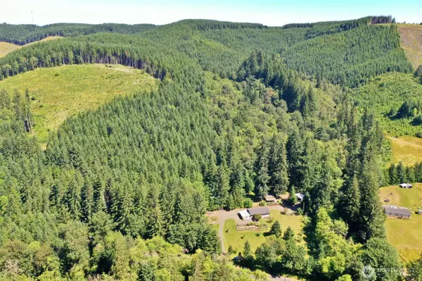 1668 King RD, Winlock, WA 98596