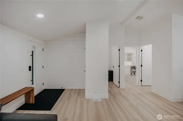 7936 Chisholm TRL, Maple Falls, WA 98266