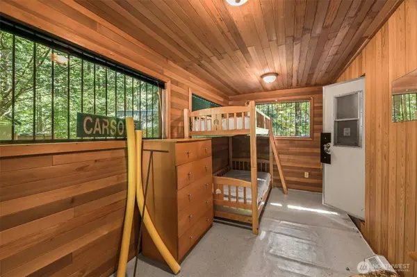 1159 Alder LN, Maple Falls, WA 98266