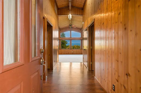 9385 Stein RD, Custer, WA 98240