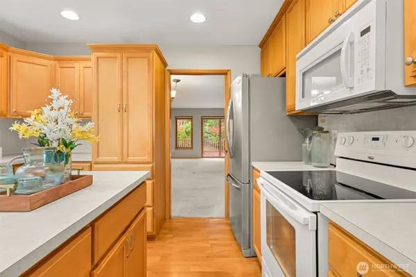 4121 Village DR, Bellingham, WA 98226