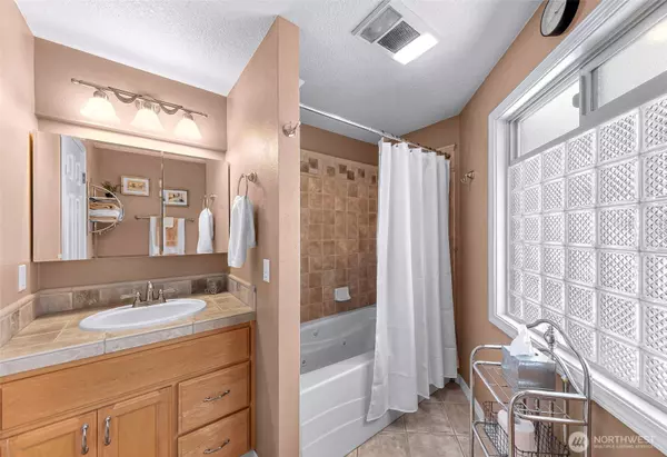 3026 E Alpine DR, Bellingham, WA 98226