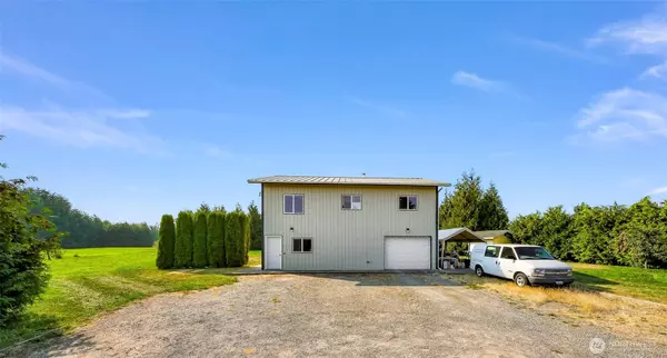 8951 Weidkamp RD, Lynden, WA 98264