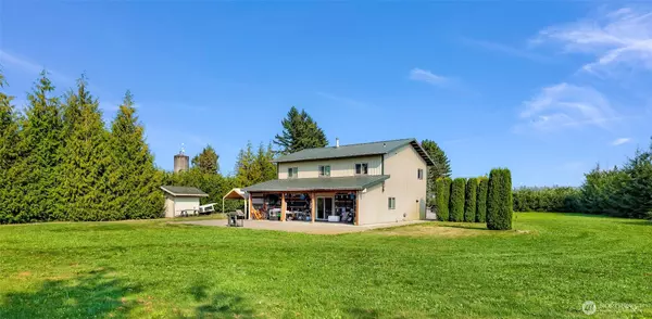8951 Weidkamp RD, Lynden, WA 98264