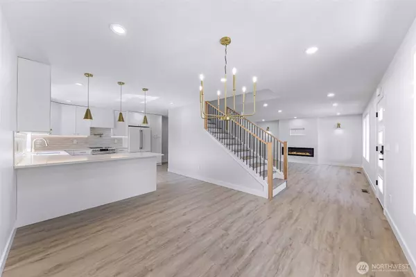 225 10th ST, Blaine, WA 98230