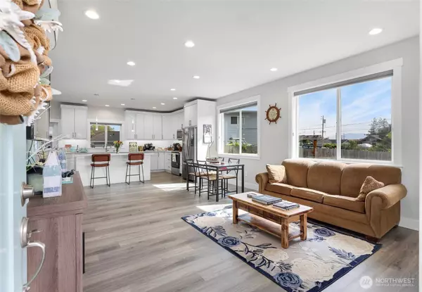 4123 Stuart CIR, Ferndale, WA 98248