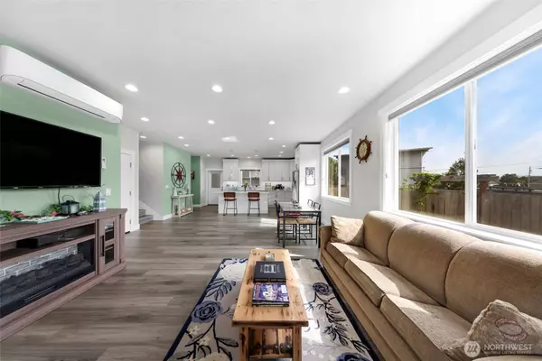 4123 Stuart CIR, Ferndale, WA 98248