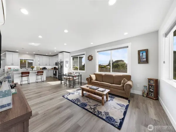 4123 Stuart CIR, Ferndale, WA 98248