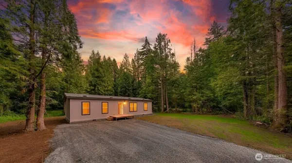 7944 Carson RD, Blaine, WA 98230