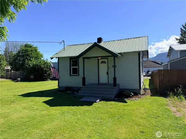 504 W 1st ST, Nooksack, WA 98276