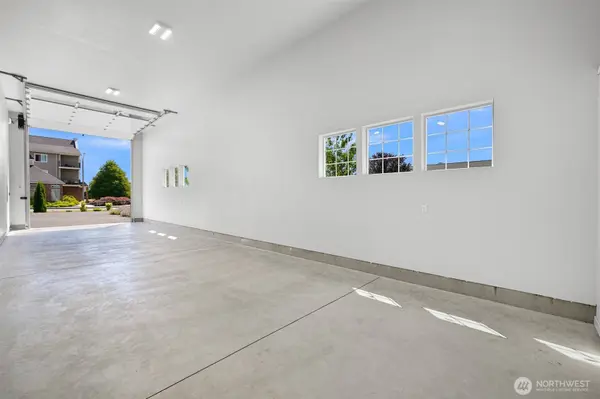 2203 Mercedes DR #2, Lynden, WA 98264