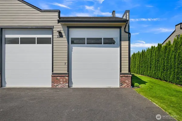 2203 Mercedes DR #7, Lynden, WA 98264