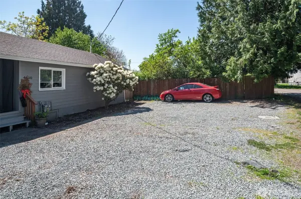 4630 B ST NW, Auburn, WA 98001