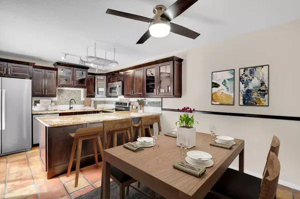 202 2nd CT, Palm Beach Gardens, FL 33410