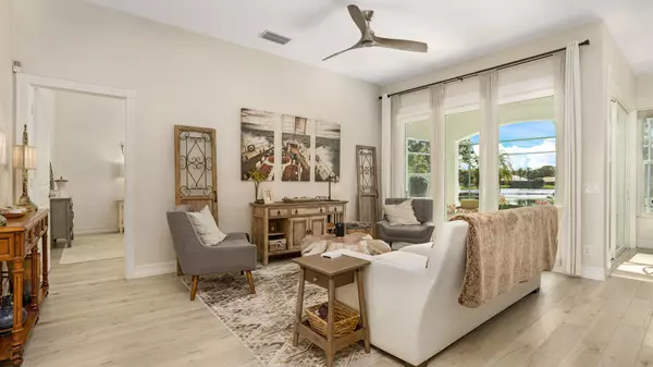 6193 Winding Lake DR, Jupiter, FL 33458