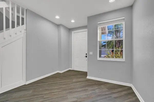 6143 SE Crooked Oak AVE, Hobe Sound, FL 33455