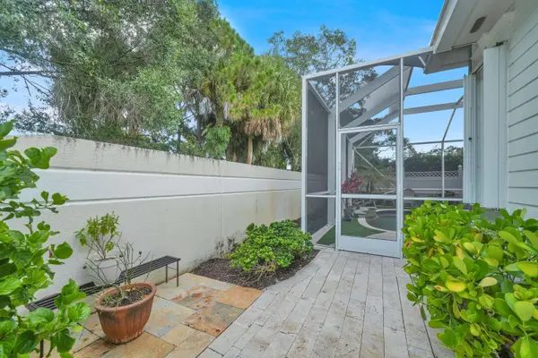 516 Sweet Bay CIR, Jupiter, FL 33458