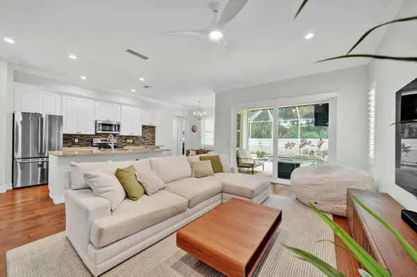 516 Sweet Bay CIR, Jupiter, FL 33458