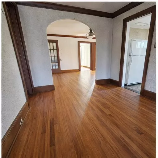 Rockford, IL 61104-5234,914 18th Ave #upper