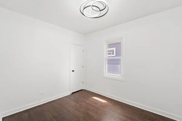 2519 N New England Avenue, Chicago, IL 60707