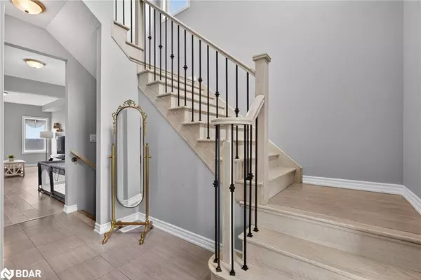 63 Atlantis Drive Drive, Orillia, ON L3V 8L4