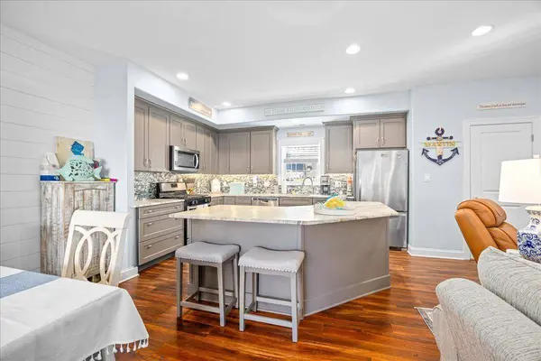 317 E 24th Avenue, North Wildwood, NJ 08260