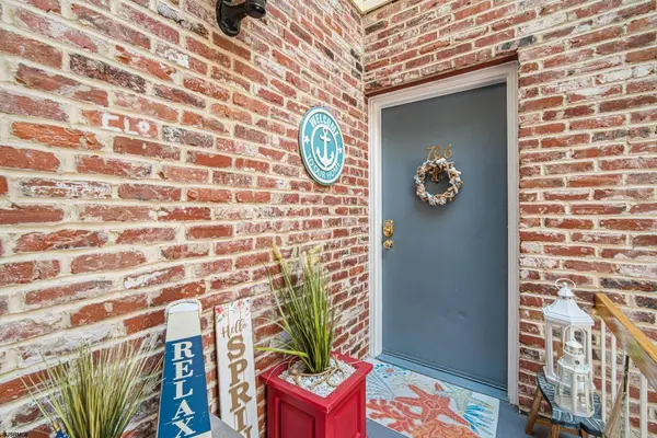 706 Harbour #706, Somers Point, NJ 08244