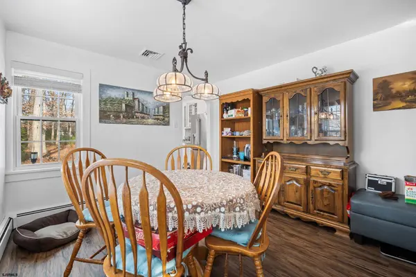 3026 Spruce Ave Ave, Egg Harbor Township, NJ 08234