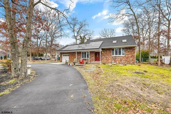 34 N Mount Airy Ave, Egg Harbor Township, NJ 08234
