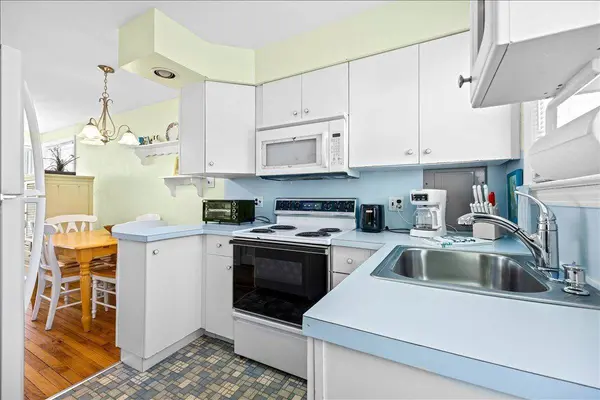 308 E Heather Avenue, Wildwood Crest, NJ 08260