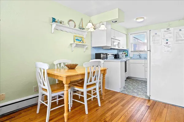 308 E Heather Avenue, Wildwood Crest, NJ 08260