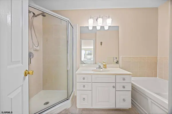 1 Bayside #1, Somers Point, NJ 08244