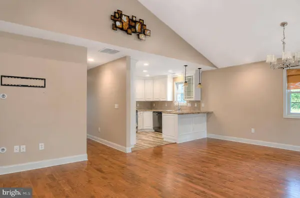 40 HAYES AVE, Westville, NJ 08093