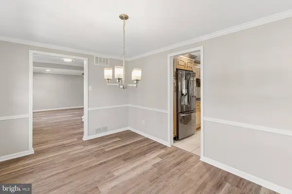 314 PLANTATION DR, Cinnaminson, NJ 08077