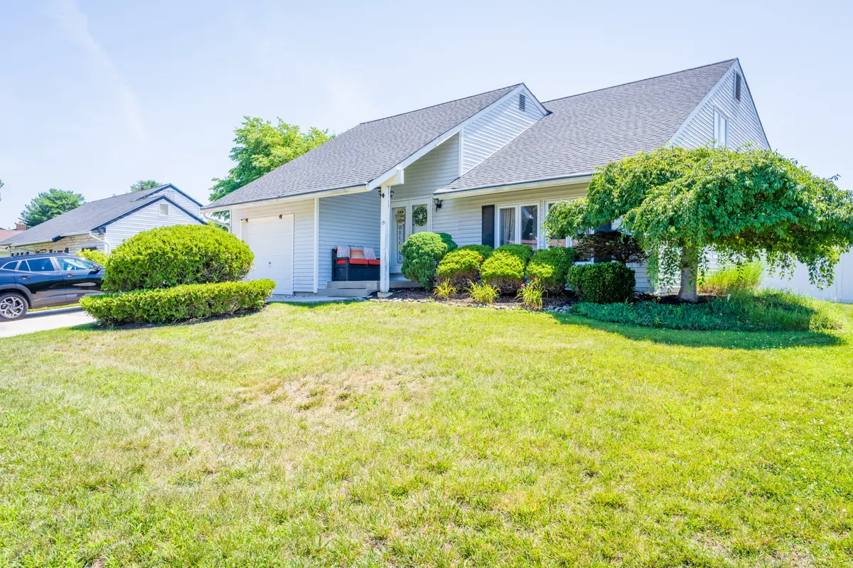 19 Pritchard Ln, Sicklerville, NJ 08081-2013
