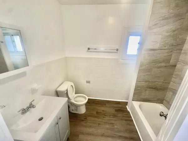 Trenton, NJ 08618-3820,26 Cavell Ave #1