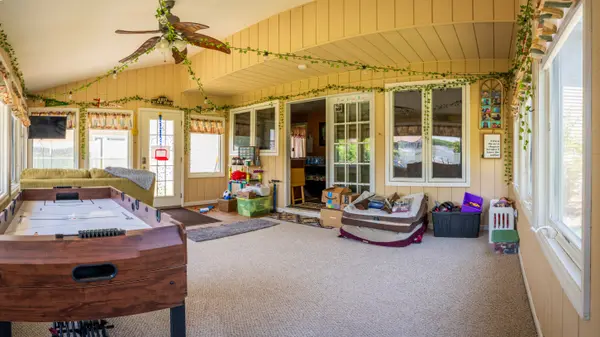 19 Pritchard Ln, Sicklerville, NJ 08081-2013