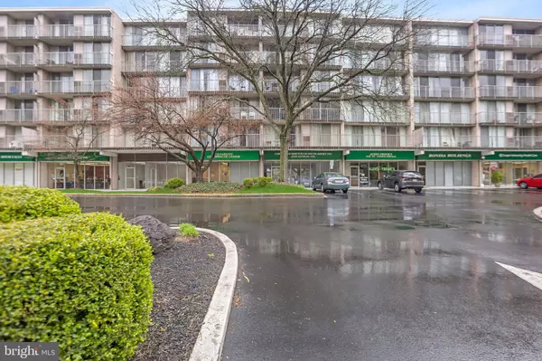 18 PLAYA DEL SOL, Cherry Hill, NJ 08002