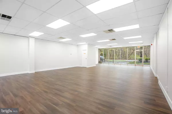 18 PLAYA DEL SOL, Cherry Hill, NJ 08002