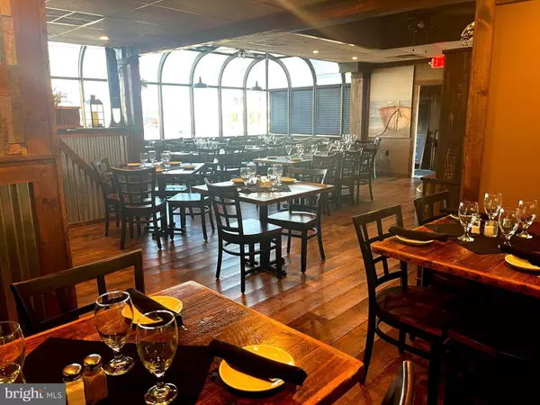 605 LONG BEACH BLVD, Ship Bottom, NJ 08008