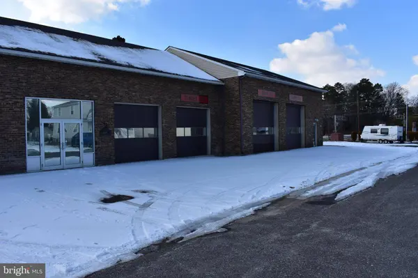 525 OAKLAND AVE, Berlin, NJ 08009