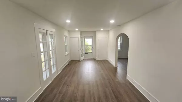 471 GLASSBORO RD, Woodbury Heights, NJ 08097