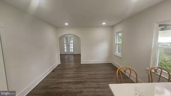 471 GLASSBORO RD, Woodbury Heights, NJ 08097